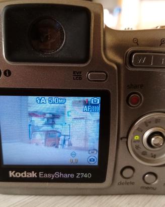 FOTOCAMERA DIGITALE KODAK EASYSHARE Z 740.
