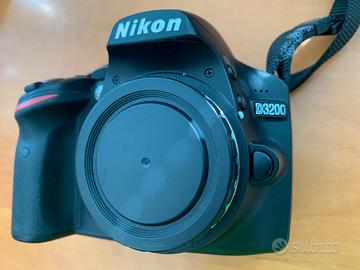 NIKON D3200