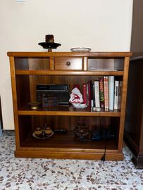 Mobiletto in legno
