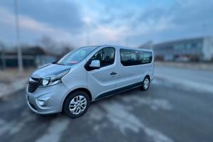 Opel vivaro 9 posti passo lungo