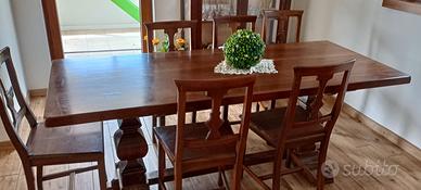 tavolo in legno piu 6 sedie piu madia