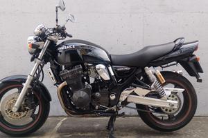 Suzuki GSX 750 Inazuma