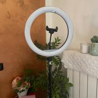 Ring light con supporto per telefono