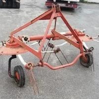 girello per fieno a due giranti larghezza 1,60m