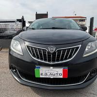 Lancia Ypsilon 1.0 FireFly 5 porte S&S Hybrid Gold