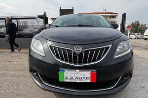 Lancia Ypsilon 1.0 FireFly 5 porte S&S Hybrid Gold