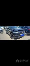 JAGUAR F- PACE