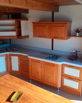 cucina in legno massello