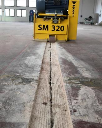 Taglierina-Scarificatrice 15Kw usata