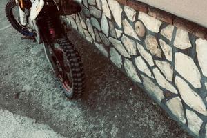 Mini cross