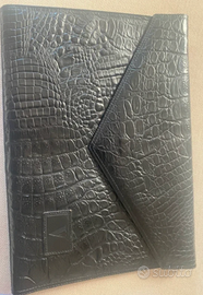 Borsa a busta in pelle nera con tasca interna con