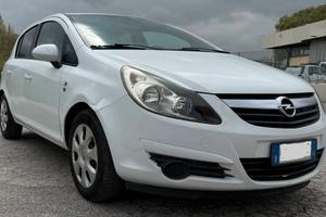 Opel corsa 1.2 benzina 2010 Commercianti