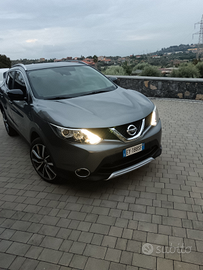 Nissan Qashqai j11 1.6 4x4 ALL MODE Autocarro