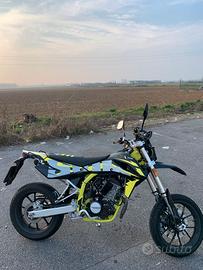 Splendida SWM Scrambler 125 cc