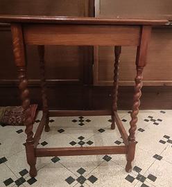 Antico tavolino Barley Twist