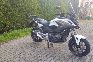 HONDA NC750X DCT