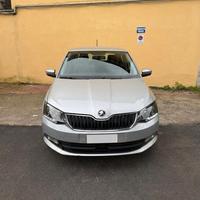 Skoda Fabia 1.0 TSI Color Argento