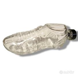 Bottiglia in vetro a forma di scarpa da calciatore