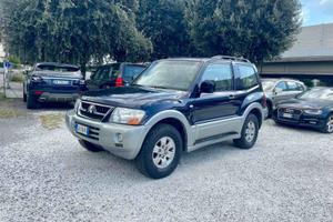 MITSUBISHI PAJERO - 3 P - 4X4 - 4WD