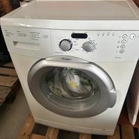 lavatrice più salotto  piu tavolo