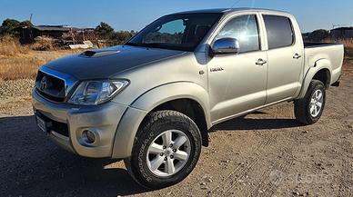 TOYOTA HILUX 3.0 D-4WD