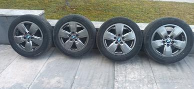 4 cerchi in lega e pneumatici Michelin per BMW 