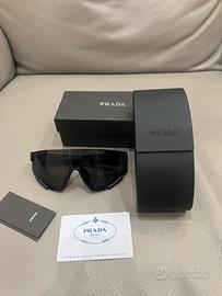 Occhiali da sole prada sport nuovi con scatola