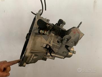 CAMBIO MG ZS 1.5B - ANNO 2023 - MANUALE 5 MARCE