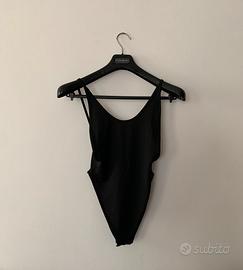 Body scollato sulla schiena Shein