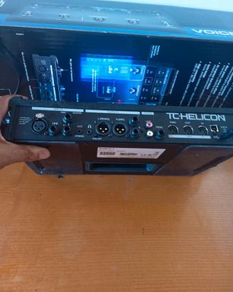 Vocalist TC helicon voice live2