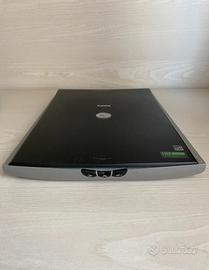 Canon CanoScan LiDE 25 Scanner