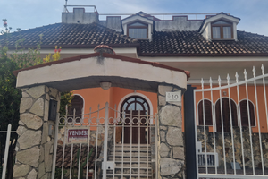 Appartamento indipendente in villa Presenzano Ce