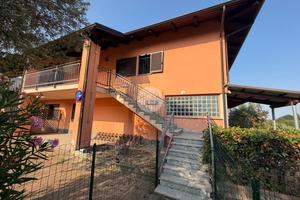 5 LOCALI A BRUINO