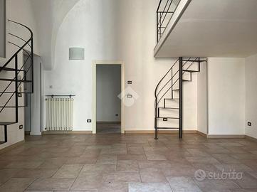 3 LOCALI A GROTTAGLIE