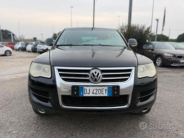Volkswagen Touareg 2.5 R5 TDI DPF tiptronic Exclus