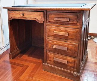 Scrittoio antico in legno massello