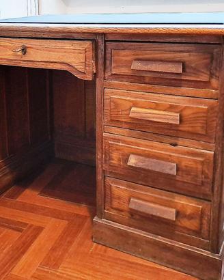 Scrittoio antico in legno massello