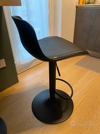 Tre sgabelli bar cucina regolabili