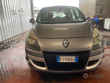 Renault Scenic XMOD 1.5 dCi 110CV Dynamique
