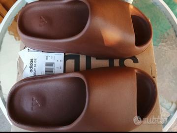 Yeezy Slides