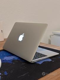 MacBook Air 11” Early 2015 - i7