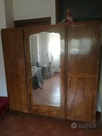 Armadio antico 