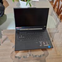 Asus TUF F15. 16 gb ram. Nvidia geforce RTX 4060