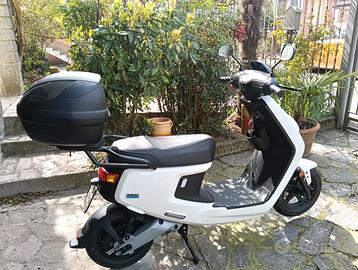 Scooter elettrico NIU MQI SPORT