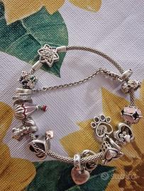 Bracciale e ciondoli Pandora