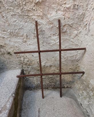 Inferriata ferro battuto incroci innesto cm 65X75