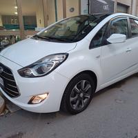 Hyundai iX20 1.4 CRDI 90 CV XPOSSIBLE TETTO APRIBI