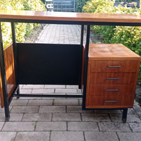 Scrivania di design in Teak vintage , minimal