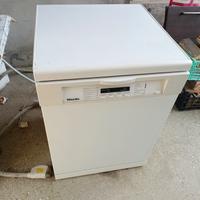 lavastoviglie Miele