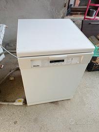 lavastoviglie Miele